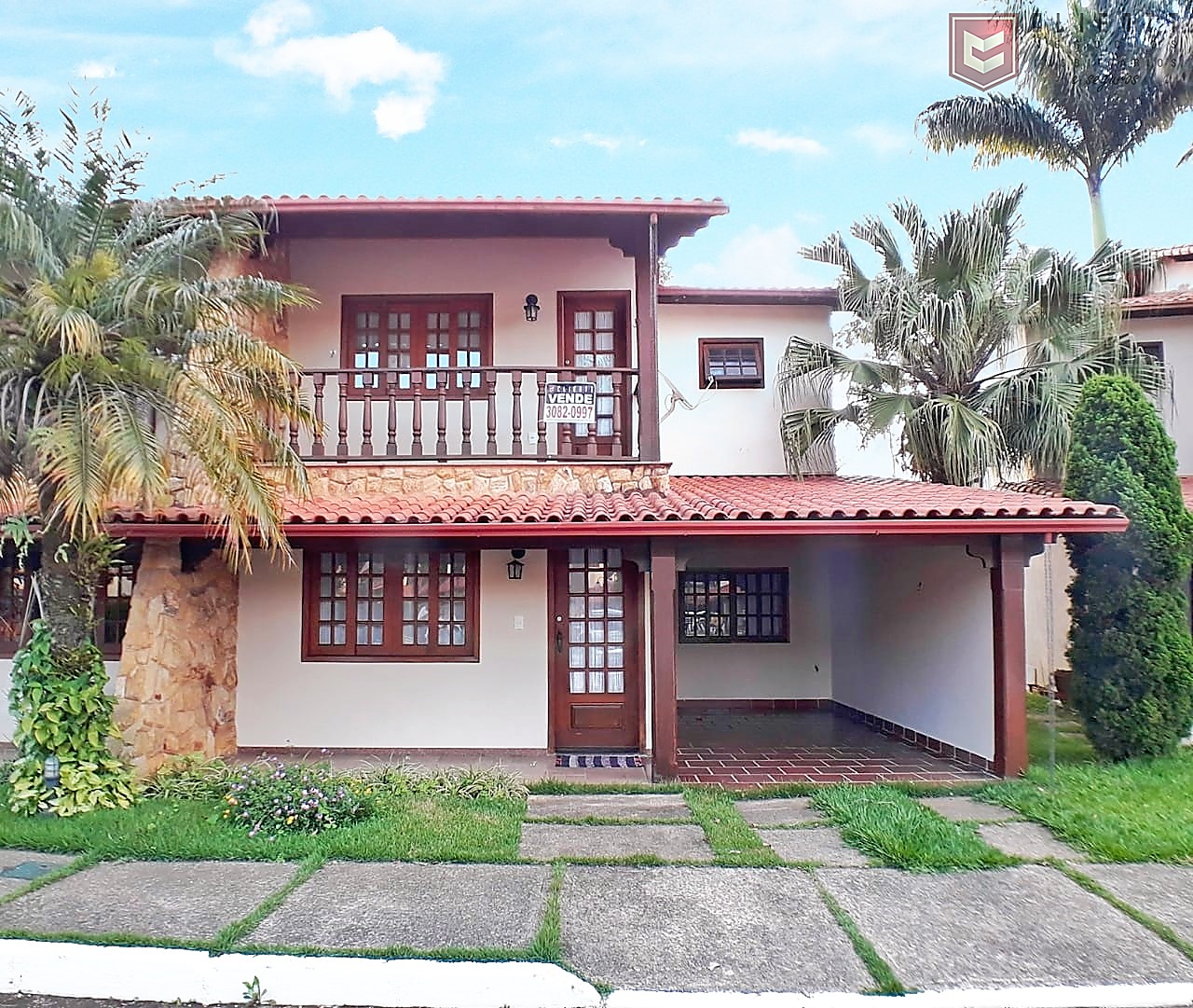 Casa 3 quartos para venda no bairro São Pedro em Juiz de Fora, MG